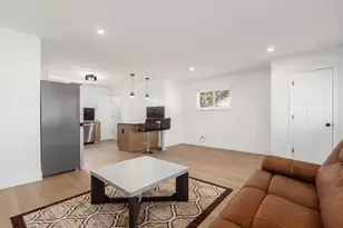 2257 Swansea Rd, Columbus, OH 43221 - Photo 9