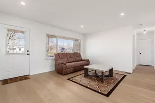 2257 Swansea Rd, Columbus, OH 43221 - Photo 7