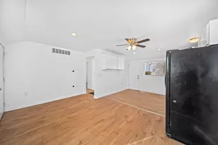 964 E Weber Rd, Columbus, OH 43211 - Photo 5