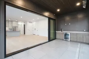 270 Dickenson St, Columbus, OH 43215 - Photo 15