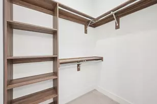 270 Dickenson St, Columbus, OH 43215 - Photo 25