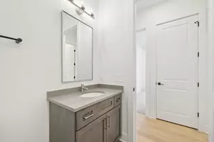 270 Dickenson St, Columbus, OH 43215 - Photo 31