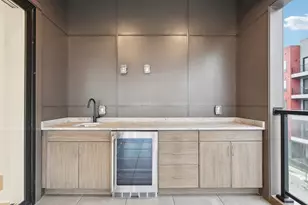 270 Dickenson St, Columbus, OH 43215 - Photo 17