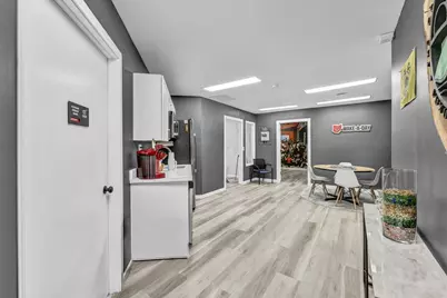 1824 E Broad Street #B, Columbus, OH 43203 - Photo 21