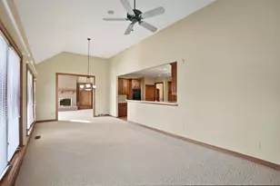 6035 Winnebago St, Grove City, OH 43123 - Photo 13