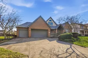 6035 Winnebago St, Grove City, OH 43123 - Photo 3