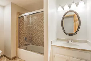 9656 Meadow Wood Dr, Pickerington, OH 43147 - Photo 13