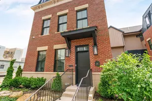 564 Lathrop St, Columbus, OH 43206 - Photo 1