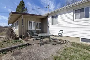 26039 State Route 180, Rockbridge, OH 43149 - Photo 15