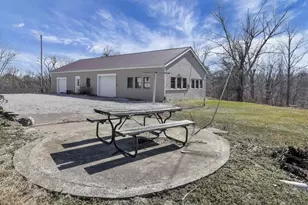 26039 State Route 180, Rockbridge, OH 43149 - Photo 17