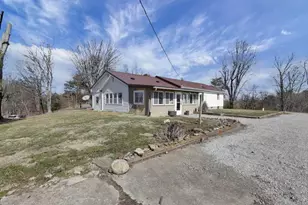 26039 State Route 180, Rockbridge, OH 43149 - Photo 11
