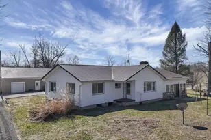 26039 State Route 180, Rockbridge, OH 43149 - Photo 9