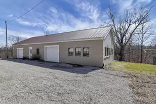 26039 State Route 180, Rockbridge, OH 43149 - Photo 17