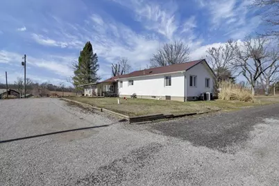 26039 State Route 180, Rockbridge, OH 43149 - Photo 13
