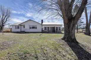 26039 State Route 180, Rockbridge, OH 43149 - Photo 1