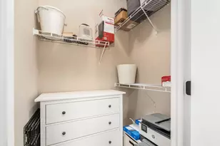 1670 E Broad St, Columbus, OH 43203 - Photo 25