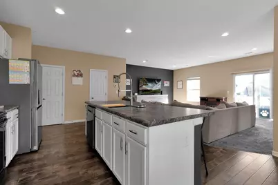 2940 Sussex Place Drive, Grove City, OH 43123 - Photo 5