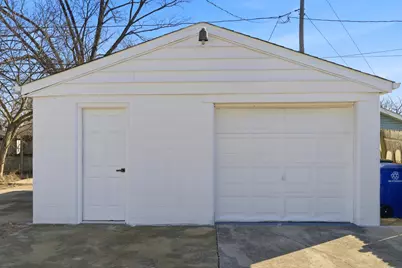 1884 Barnett Court W, Columbus, OH 43227 - Photo 5