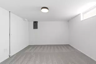 1884 Barnett Ct W, Columbus, OH 43227 - Photo 29