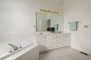 3899 Hampshire Ave, Powell, OH 43065 - Photo 25