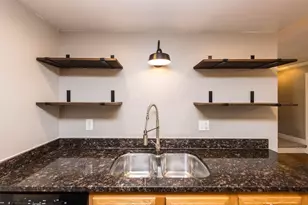 2559 Olde Hill Ct S, Columbus, OH 43221 - Photo 9