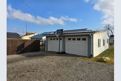 211 E Wapakoneta Street, Waynesfield, OH 45896 - Photo 25