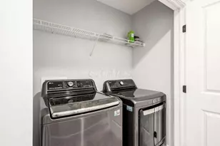 1187 Cromartie Ln, Columbus, OH 43201 - Photo 25