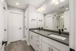 1187 Cromartie Ln, Columbus, OH 43201 - Photo 17
