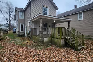 438 N Prospect St, Marion, OH 43302 - Photo 1