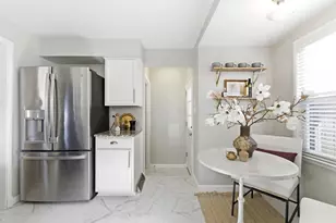 834 Gladden Rd, Columbus, OH 43212 - Photo 9