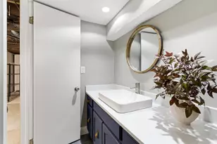 834 Gladden Rd, Columbus, OH 43212 - Photo 25