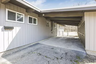 984 Sunbury Road, Columbus, OH 43219 - Photo 3