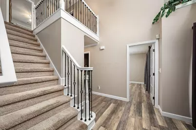 2822 Big Sur Drive, Lewis Center, OH 43035 - Photo 3