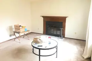 1760 Watertower Dr, Columbus, OH 43235 - Photo 9