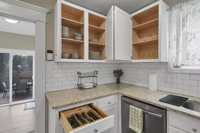 115 W Central Avenue, Delaware, OH 43015 - Photo 23