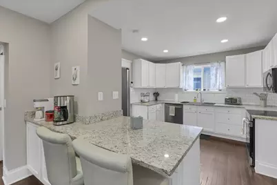 115 W Central Avenue, Delaware, OH 43015 - Photo 17