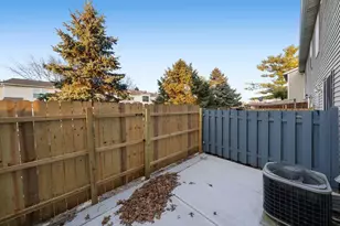 7902 Woodhouse Ln, Columbus, OH 43085 - Photo 27