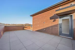 2256 Quarry Trails Dr, Columbus, OH 43228 - Photo 13