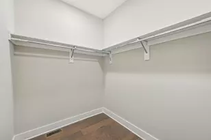 2256 Quarry Trails Dr, Columbus, OH 43228 - Photo 37