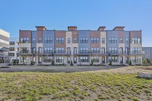 2256 Quarry Trails Dr, Columbus, OH 43228 - Photo 1