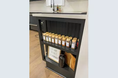 20 E High Street, Jeffersonville, OH 43128 - Photo 11