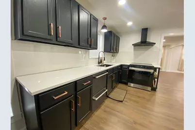 20 E High Street, Jeffersonville, OH 43128 - Photo 9