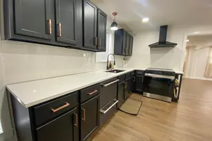 20 E High St, Jeffersonville, OH 43128 - Photo 9