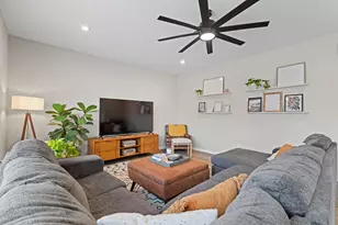 381 Rochdale Run, Delaware, OH 43015 - Photo 5