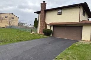 1239 Bradshire Dr, Columbus, OH 43220 - Photo 7