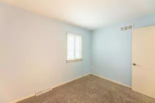 365 E North St, Columbus, OH 43085 - Photo 23