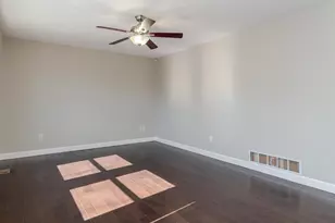 299 Sherwood Meadows Dr, Columbus, OH 43230 - Photo 15