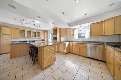 3441 River Place Drive, Columbus, OH 43221 - Photo 9