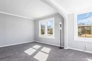 2410 Marion Ave, Zanesville, OH 43701 - Photo 13