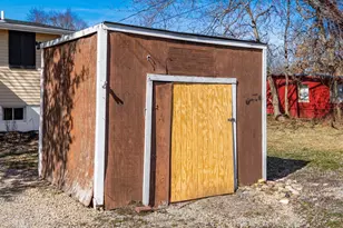 2410 Marion Ave, Zanesville, OH 43701 - Photo 25